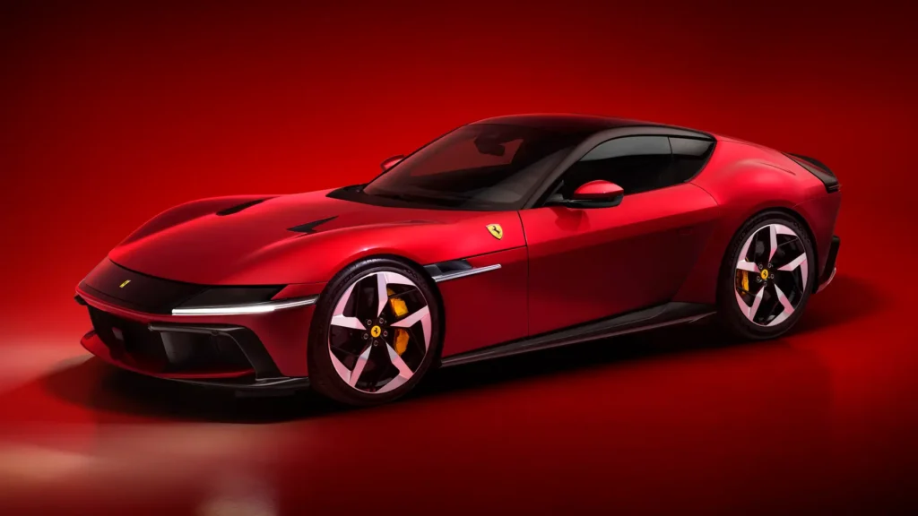 Nové Ferrari 12 Cilindri při představení