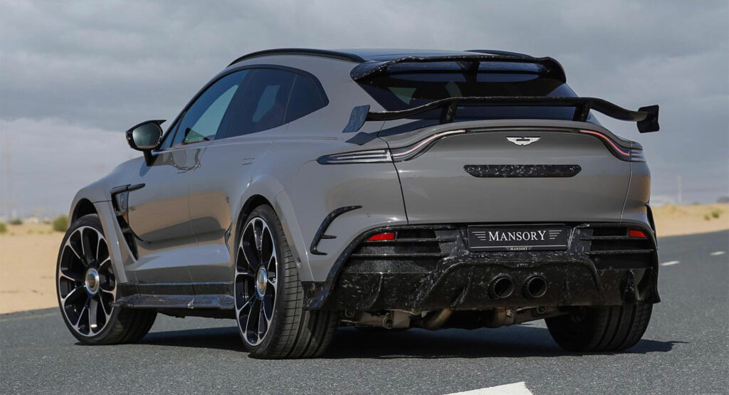 aston martin DBX