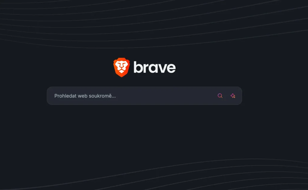 Tento obrázek zobrazuje logo internetového prohlížeče Brave spolu s vyhledávacím polem na tmavém pozadí, které zdůrazňuje možnost soukromého vyhledávání na webu.