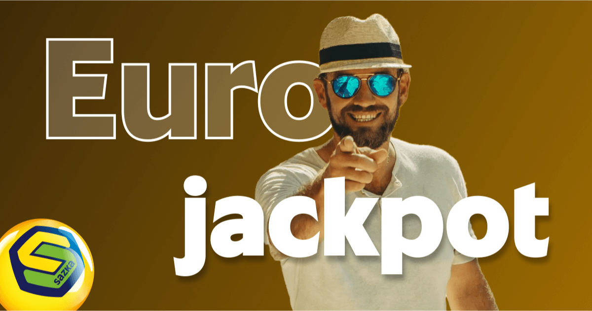 Usměvavý muž s kloboukem a slunečními brýlemi na zlatém pozadí s nápisem „EuroJackpot“ a logem Sazky, symbolizující online sázení a možnost vyhrát miliardy korun.